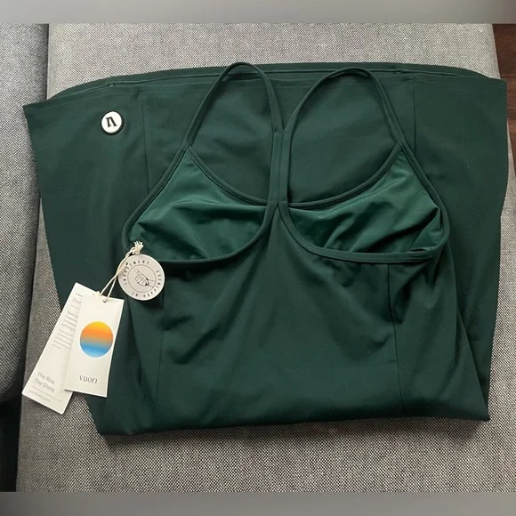 slim fit dress slacks Women's Tennis Dress with Built-in Shorts Scalloped Green Golf Dress R –  Attraco
